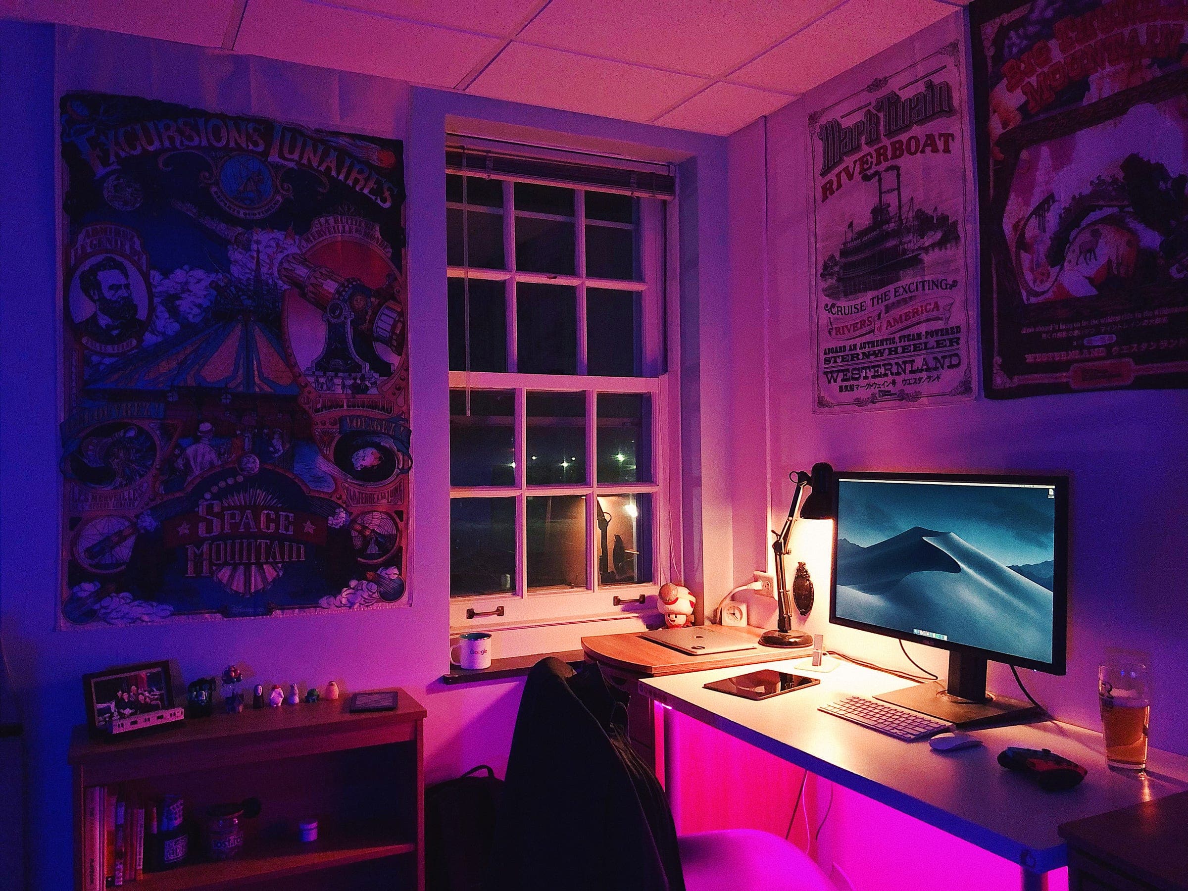 The room at night